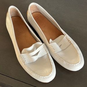 Born penny loafers soft leather size 6.5